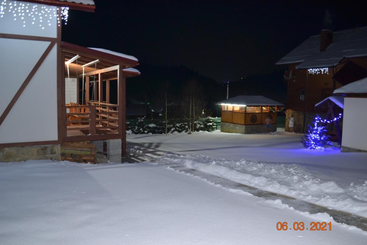 Hotel Aura Karpat Bukowel Exterior foto